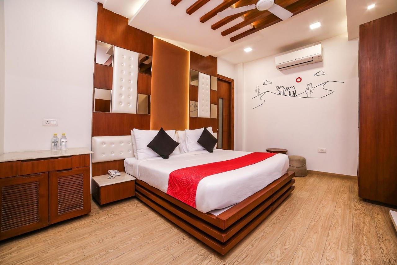 Collection O Motif South City 1 Near Appu Ghar Gurgaon Exterior foto